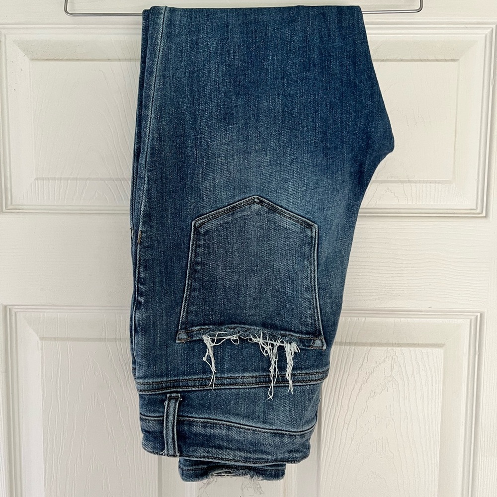 EUC Flying Monkey distressed skinny jeans - Womens 29